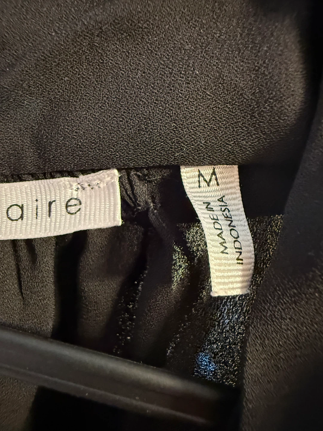 Violet & Claire Black V-Neck Blouse Size M - photo 2