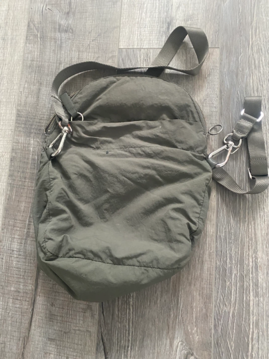 Lululemon Crossbody Bag Olive Green - photo 2