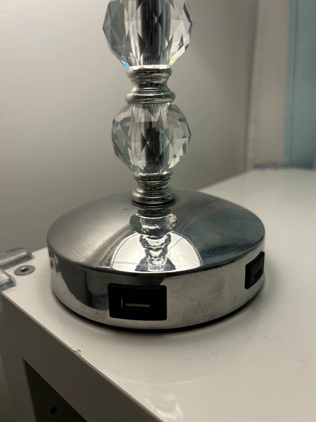 Crystal Accent Table Lamp with USB Ports - photo 2