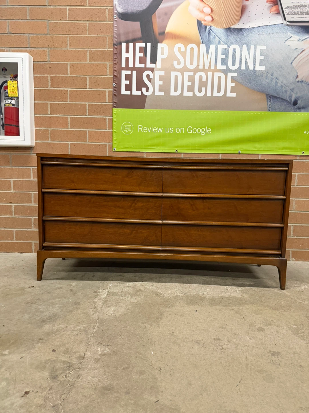 Mid-Century Modern 6-Drawer Dresser