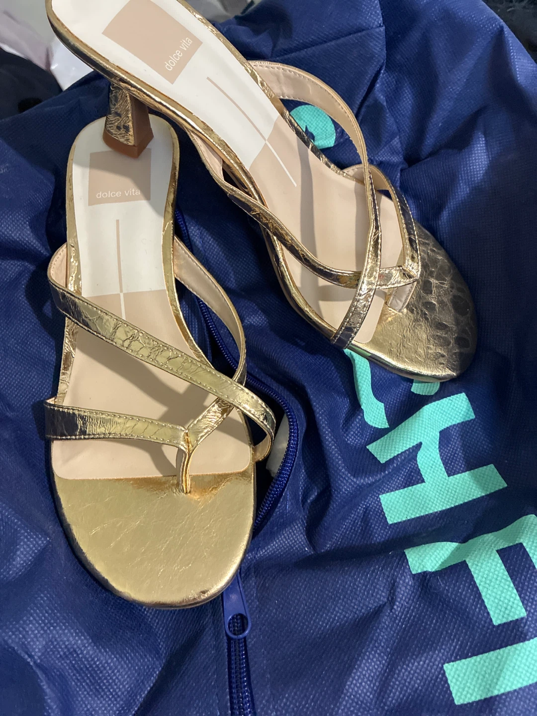 Dolce Vita Gold Thong Heeled Sandals - photo 2