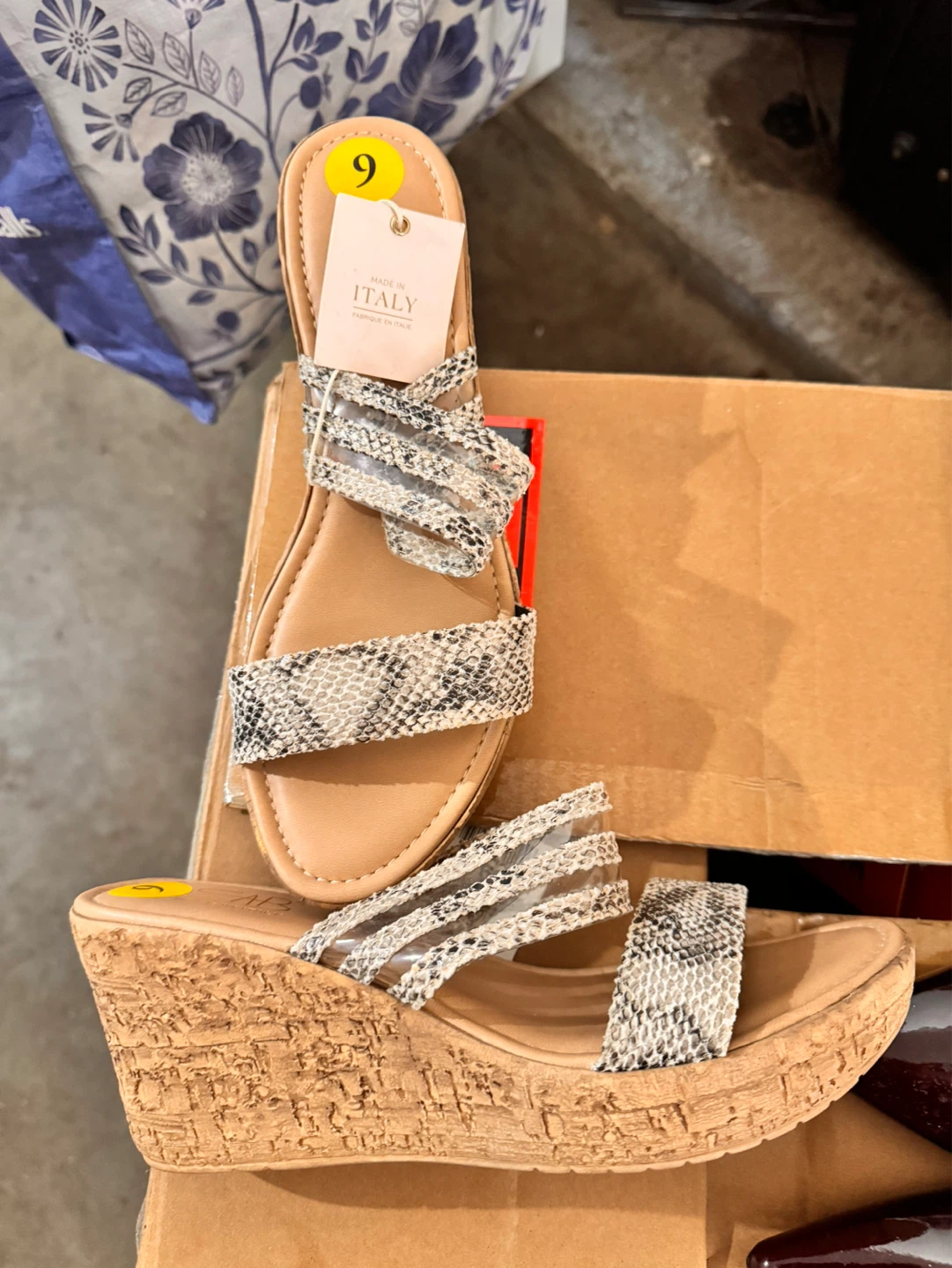 AB Italy Wedge Sandals Size 9 Snake Print - photo 2