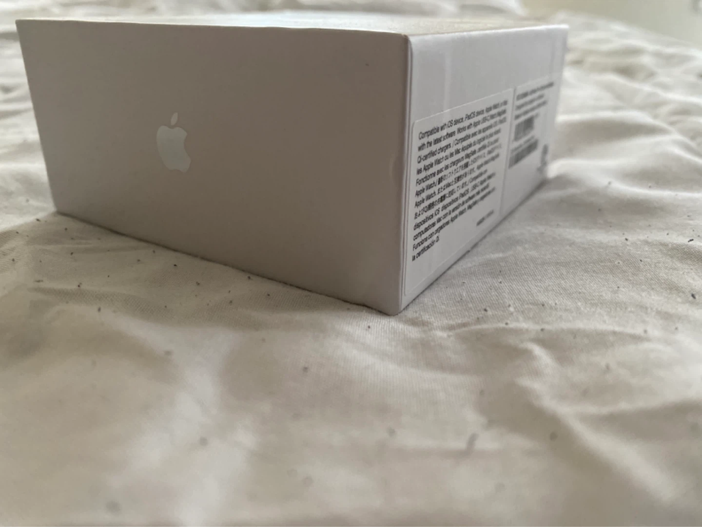Apple AirPods Pro (2nd generation) with MagSafe Charging Case - photo 2