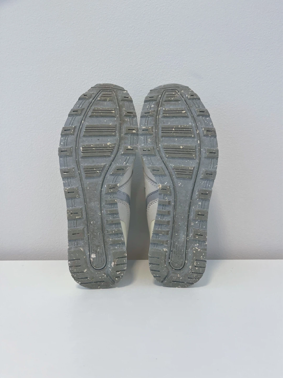 New Balance Sneakers - Size Women’s 5 - photo 2