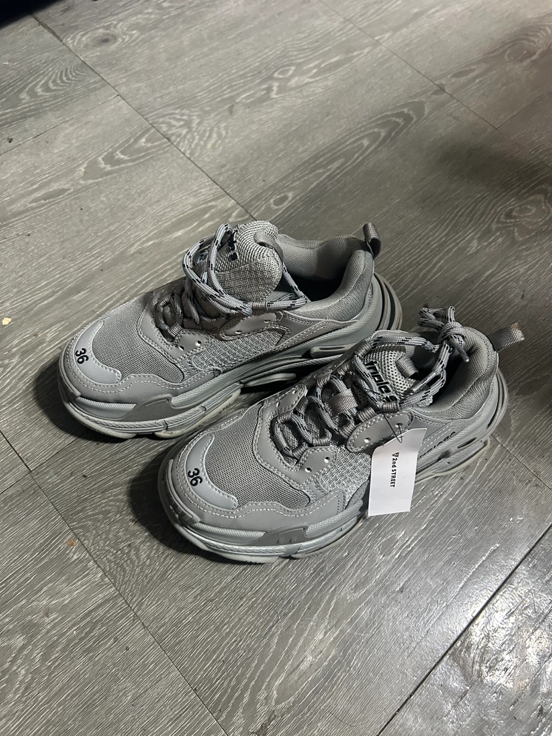 Balenciaga Triple S Sneakers Grey Size 36 - photo 3