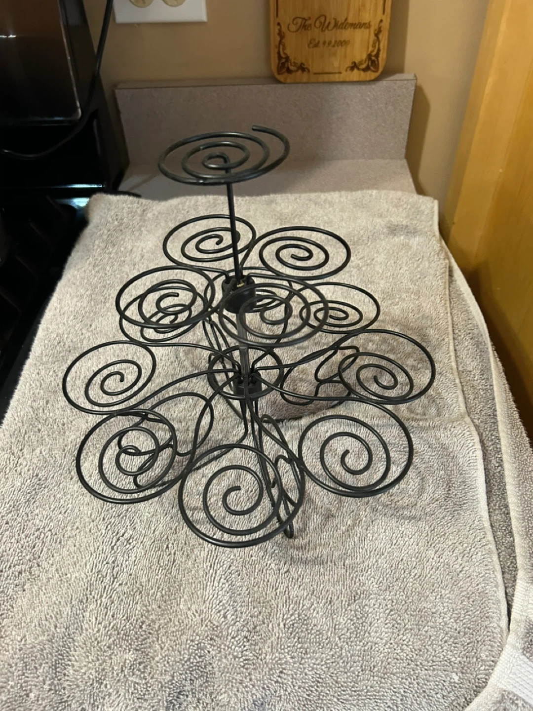 Black Swirl Cupcake Holder Stand
