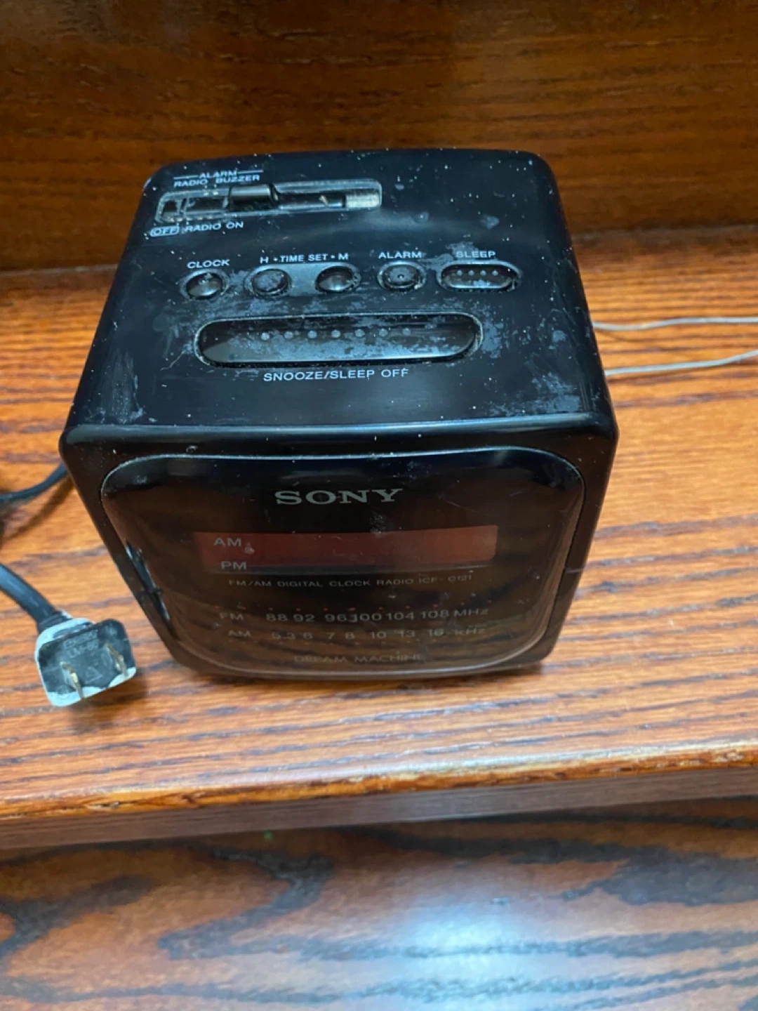 Sony Dream Machine Digital Clock Radio ICF-CD10 - photo 2