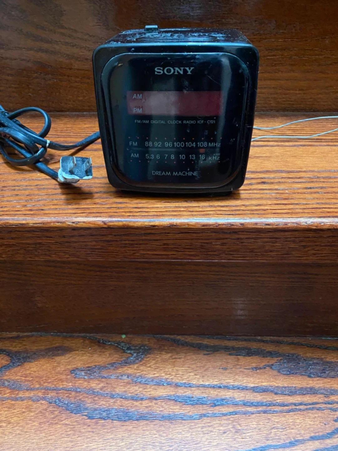Sony Dream Machine Digital Clock Radio ICF-CD10