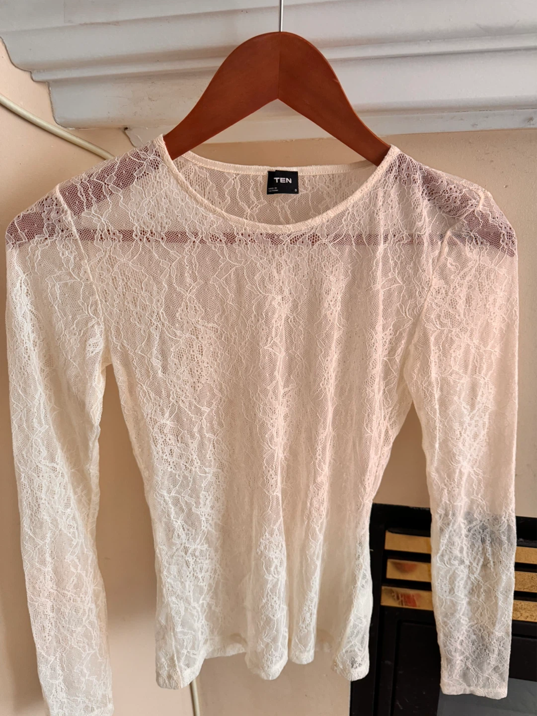 ARITZIA TEN Lace Long Sleeve Top Cream Size S