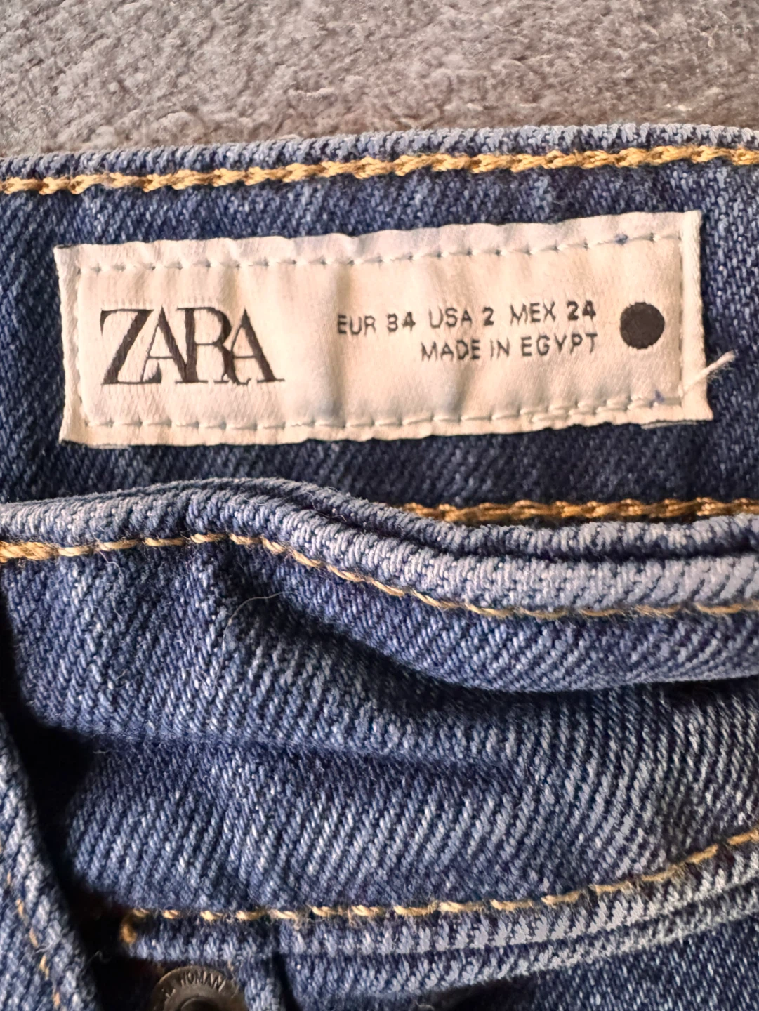 Zara Women's Blue Denim Jeans - Size 2 - photo 2