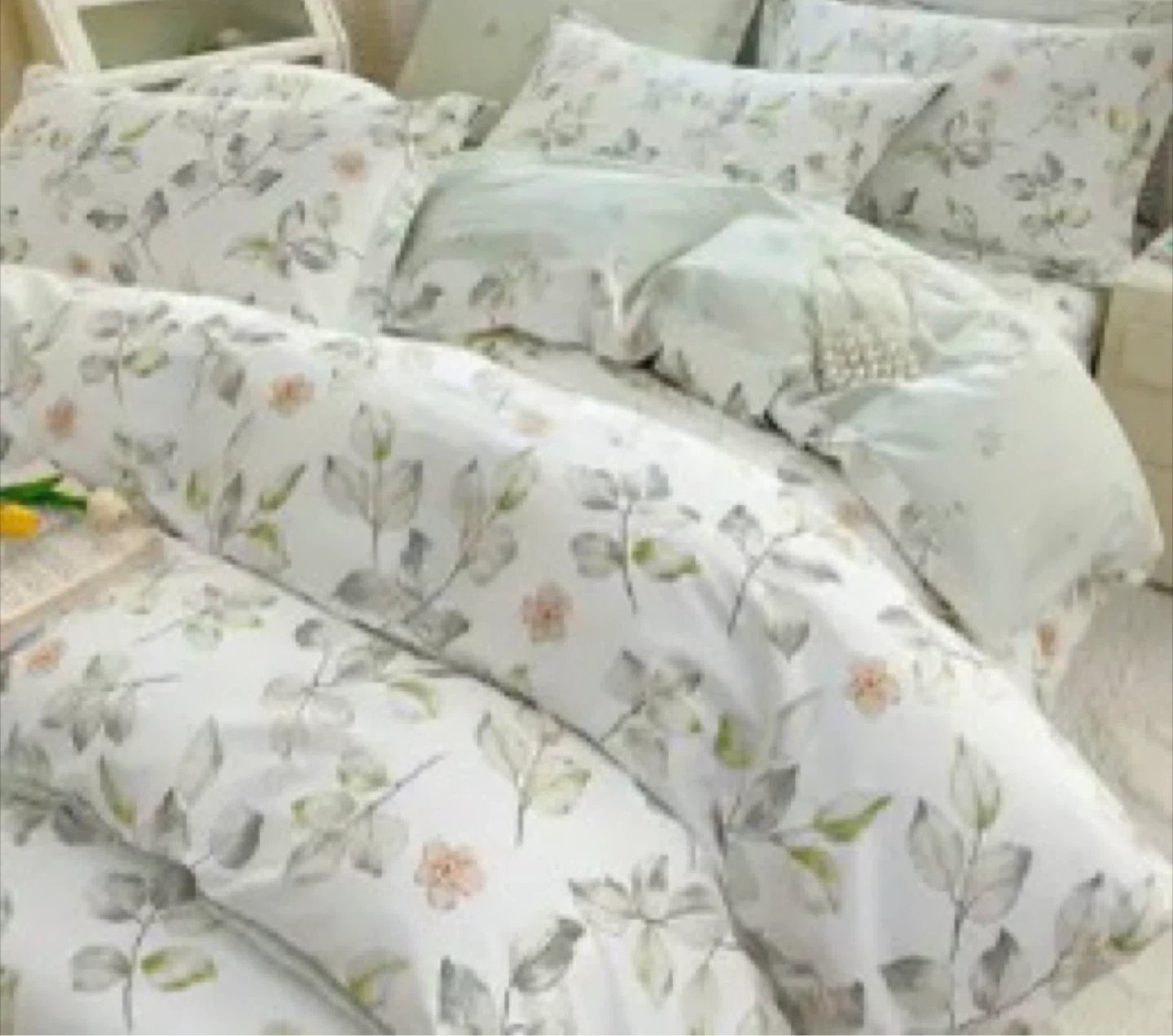 100% Cotton Duvet Cover and Pillowcase Set - Floral Print