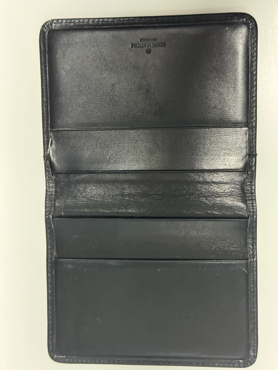 Authentic Louis Vuitton Epi Leather Card Holder - photo 4
