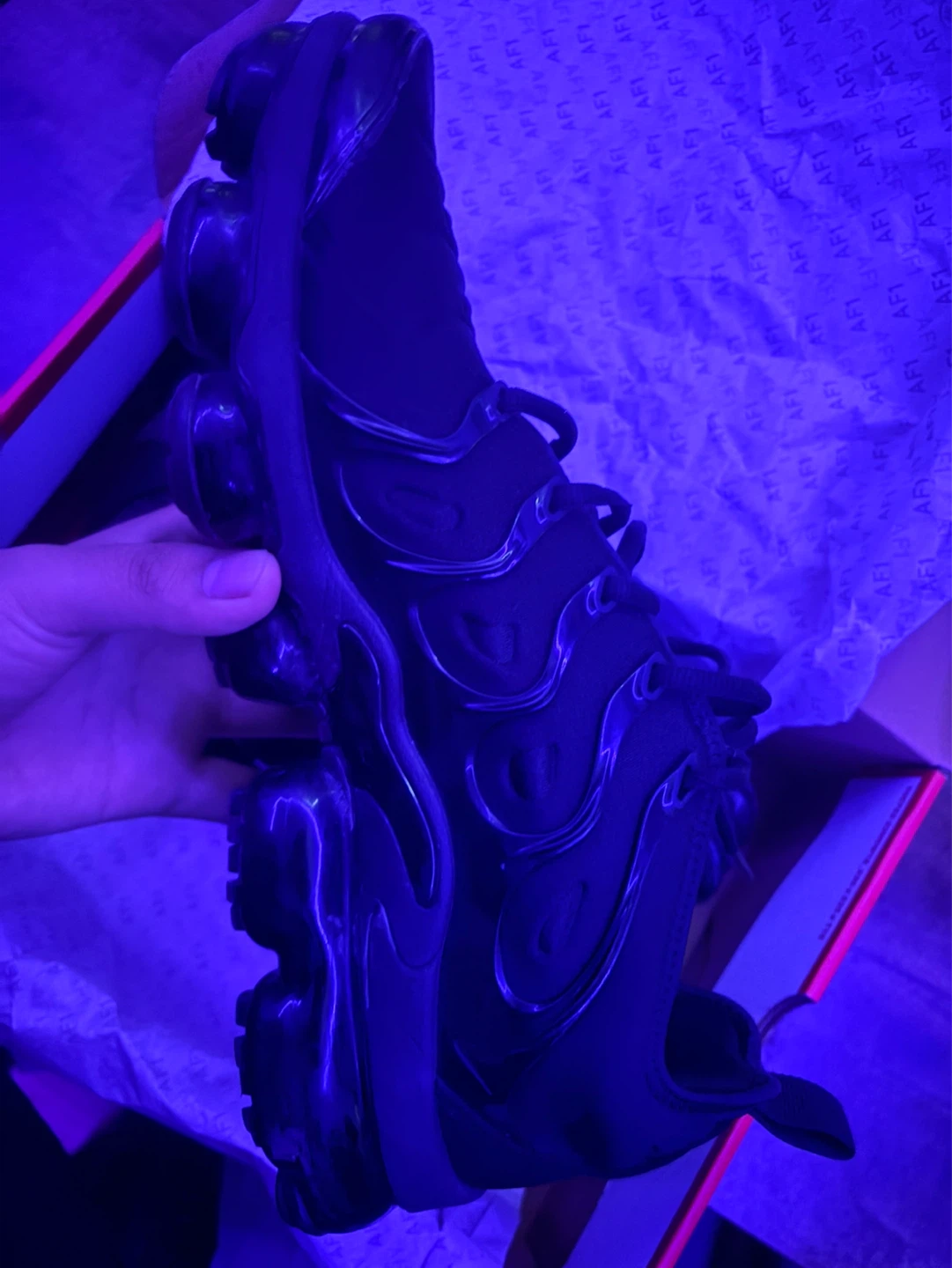 Nike Air VaporMax Plus Men's Black Shoes Size 10 - photo 4