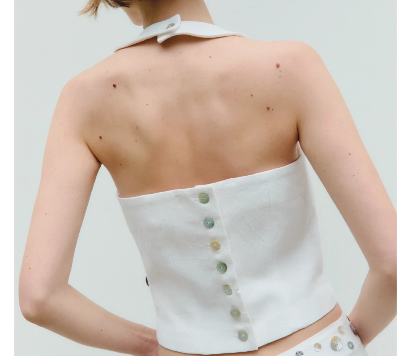 MOC White Linen Blend Halter Top with Pearl Buttons - photo 3