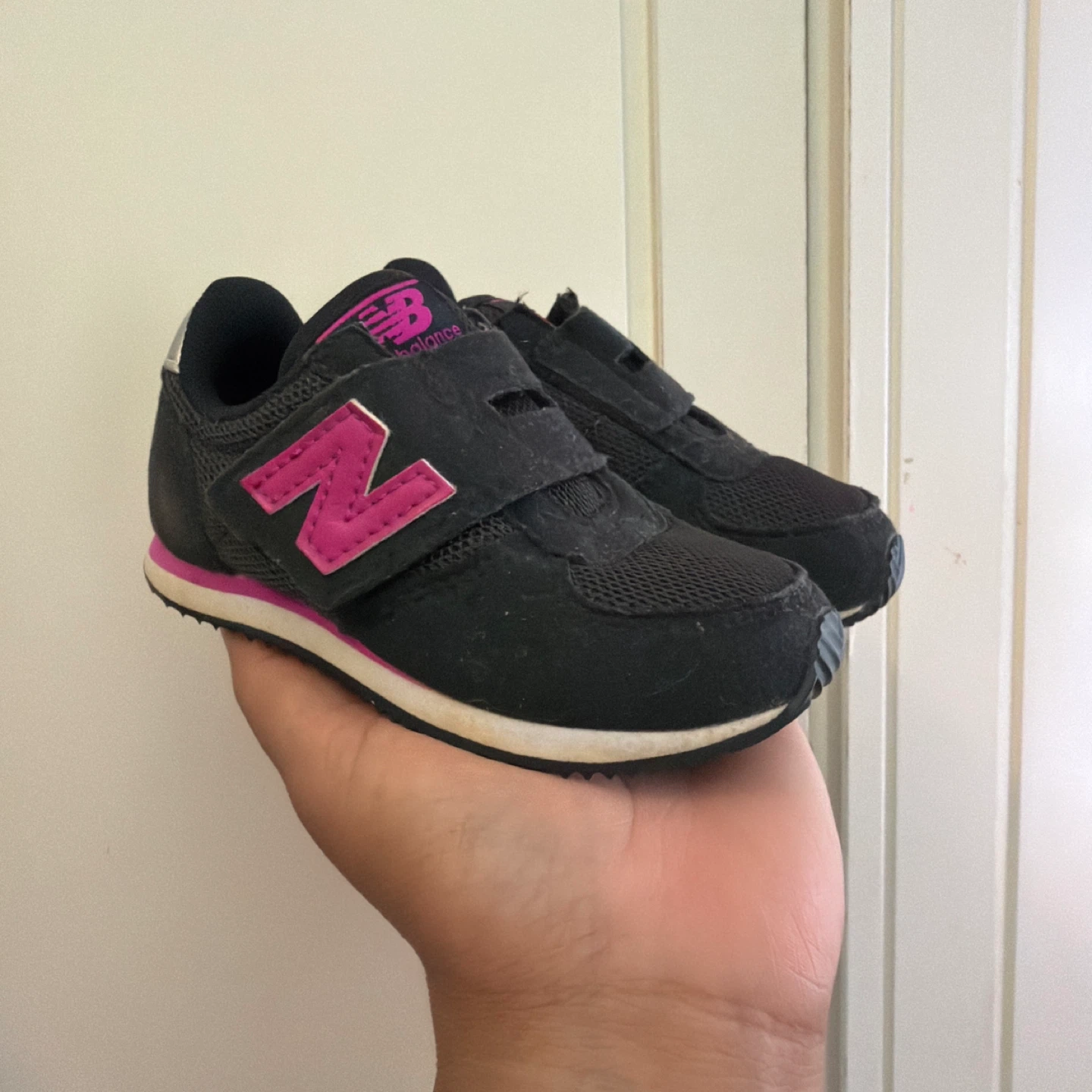 New Balance Baby shoes size 6 🌱