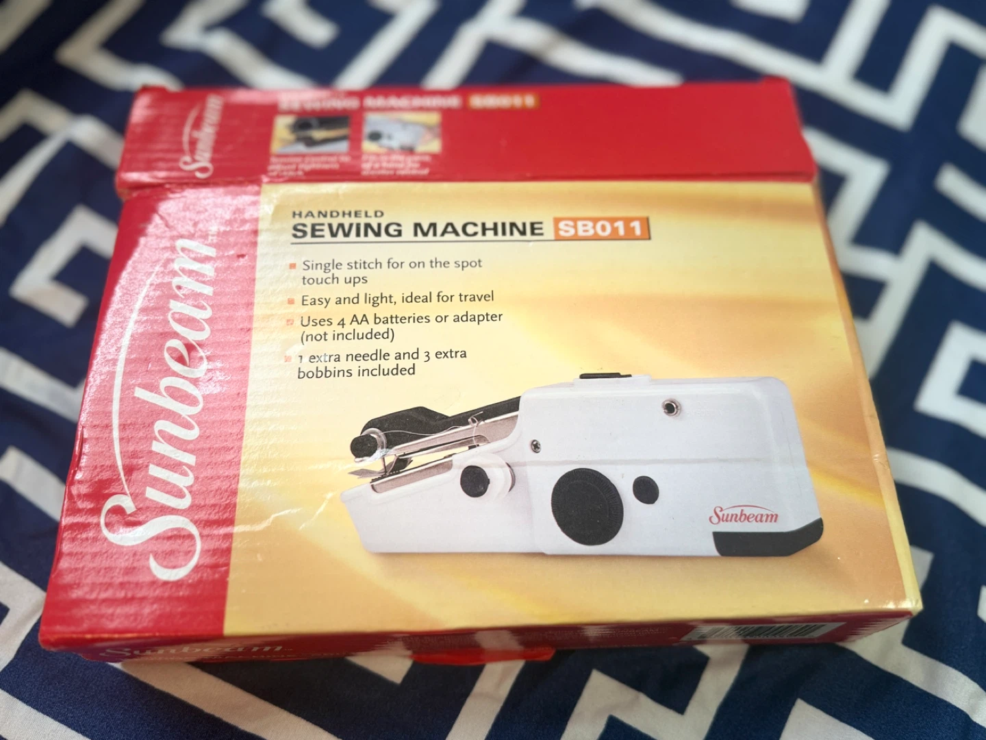 Sunbeam Handheld Sewing Machine SB011 - photo 2