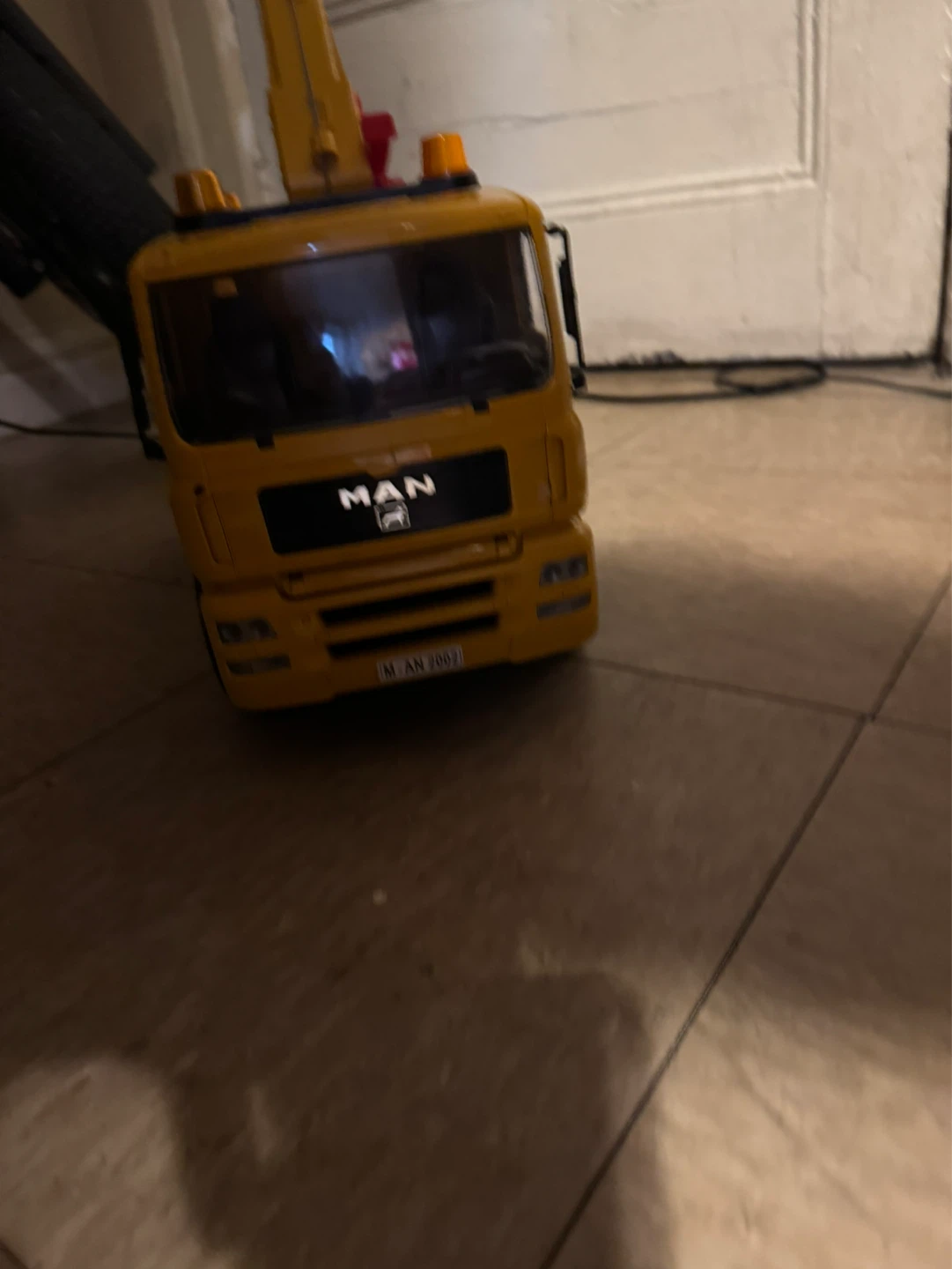 MAN Tow Truck Toy - Yellow - photo 2