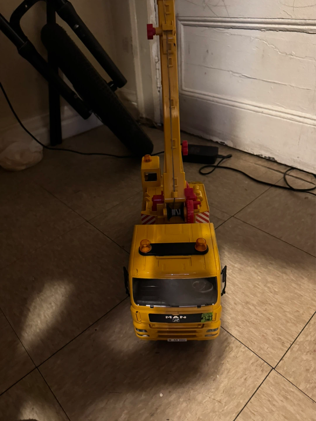 MAN Tow Truck Toy - Yellow - photo 3