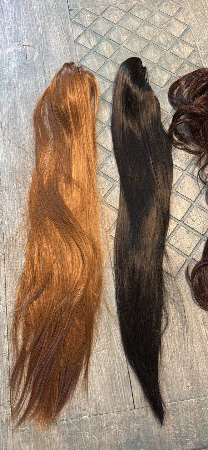 Lot of 4 Hair Extensions/Pieces - photo 2