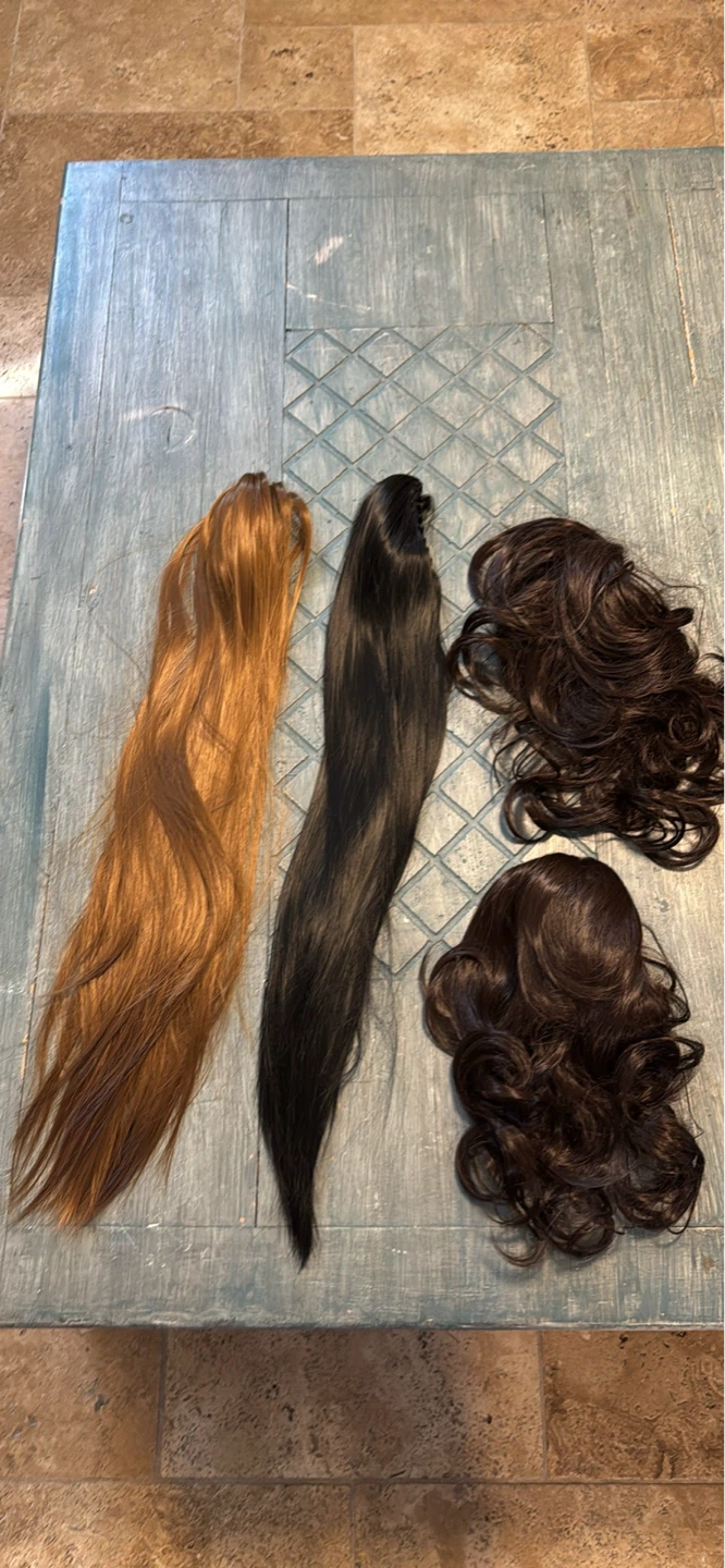Lot of 4 Hair Extensions/Pieces - photo 3