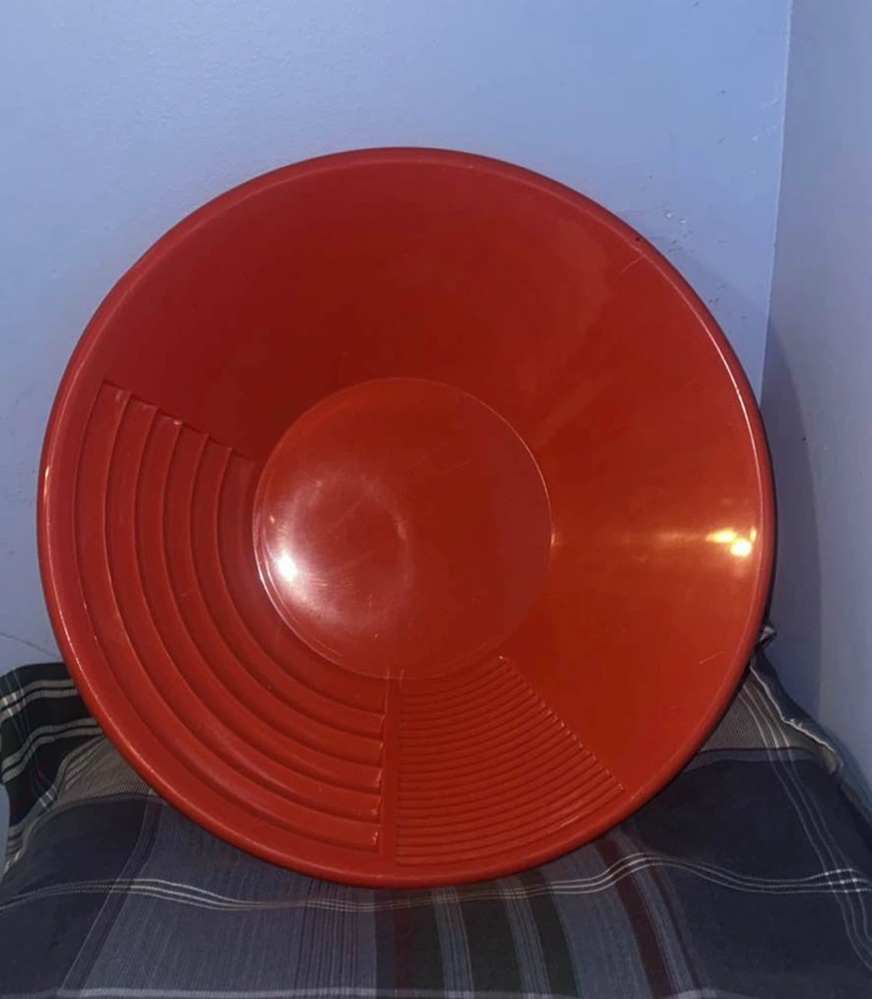 Red Plastic Gold Pan