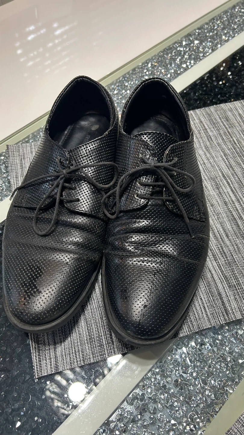 Men’s shoes