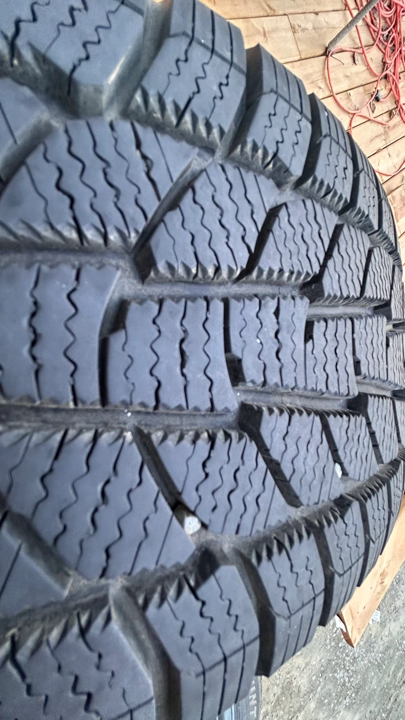 18" Motomaster Winter Tires with Grey Rims (Set of 4) - photo 4