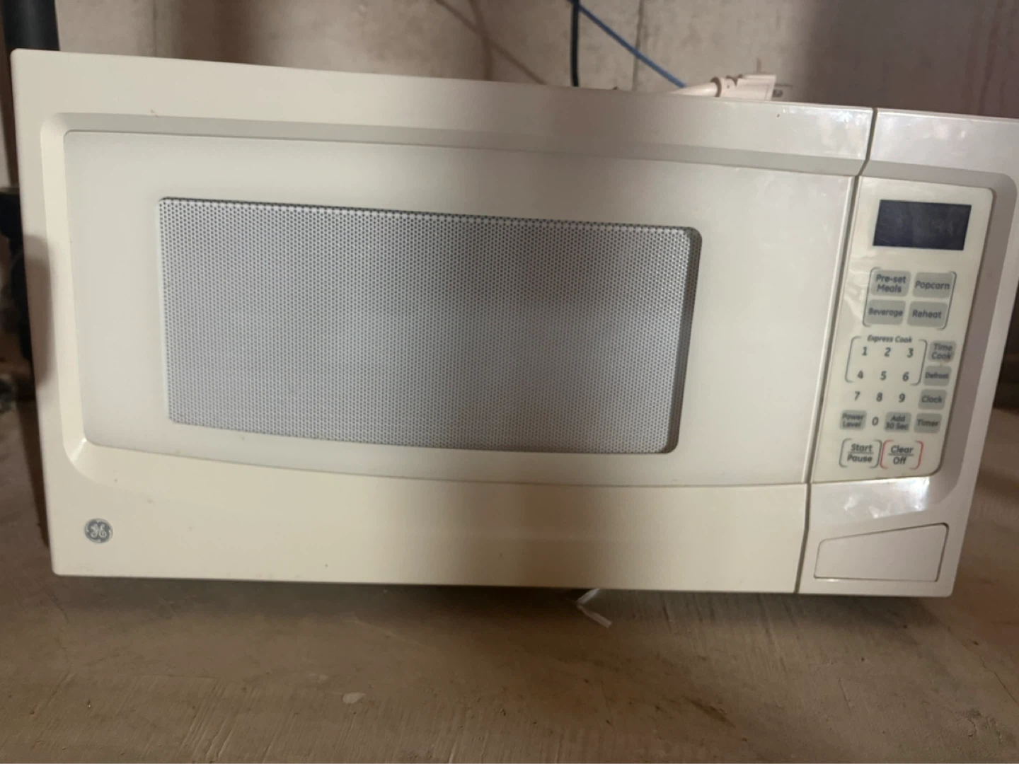 GE white microwave