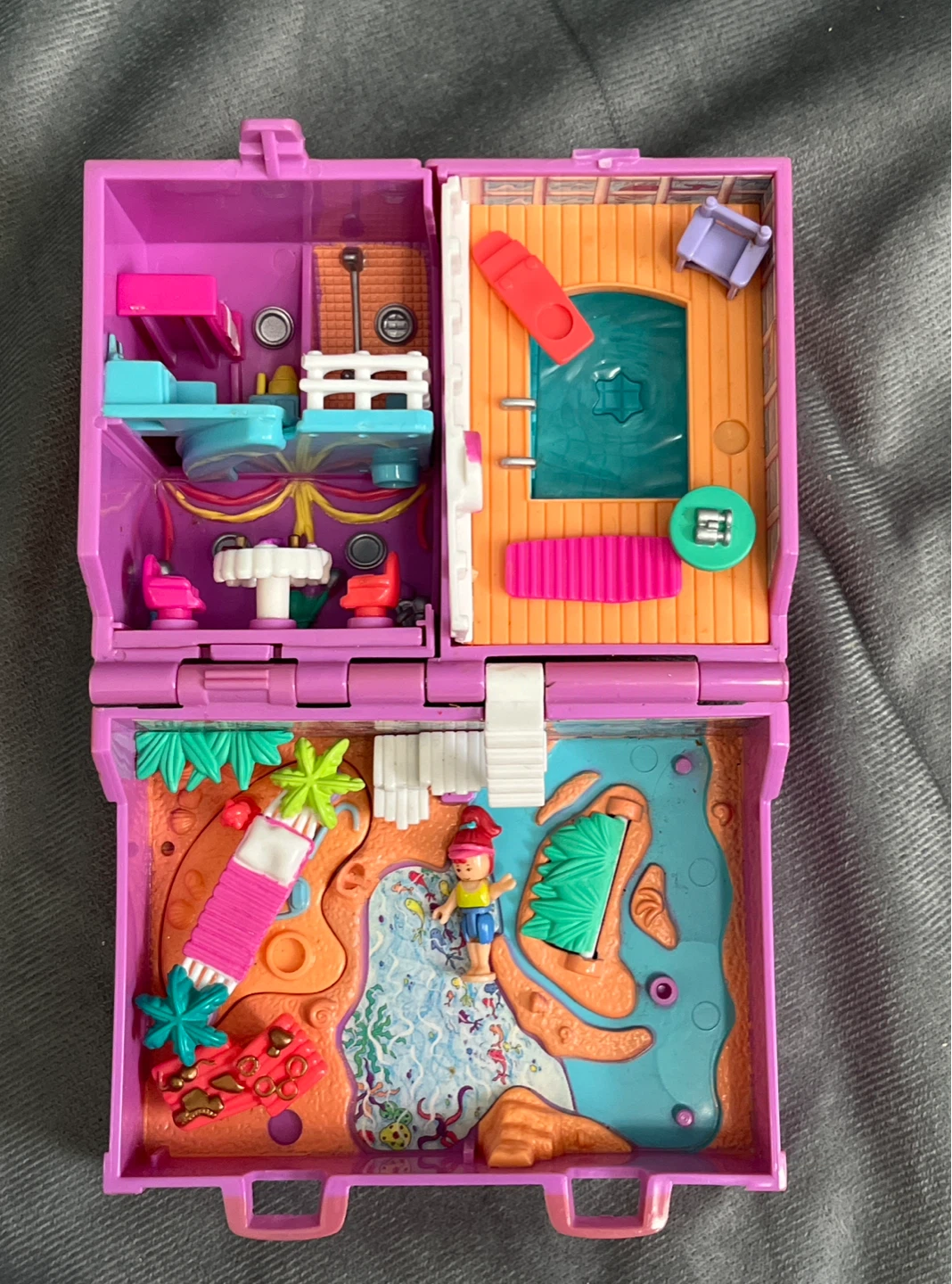 Incomplete 1996 Polly Pocket Playset - photo 3