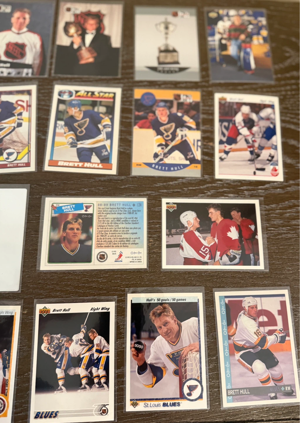 Collection of Brett Hull Hockey Cards- 25 Cards - photo 4