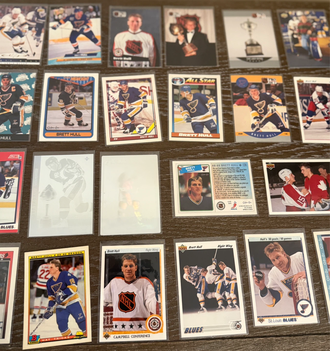 Collection of Brett Hull Hockey Cards- 25 Cards - photo 3