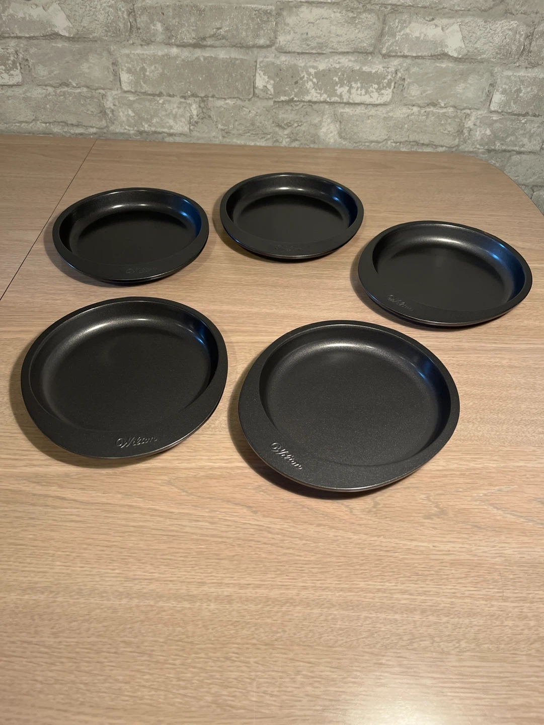 Wilton Round Cake Pans - Set of 5
