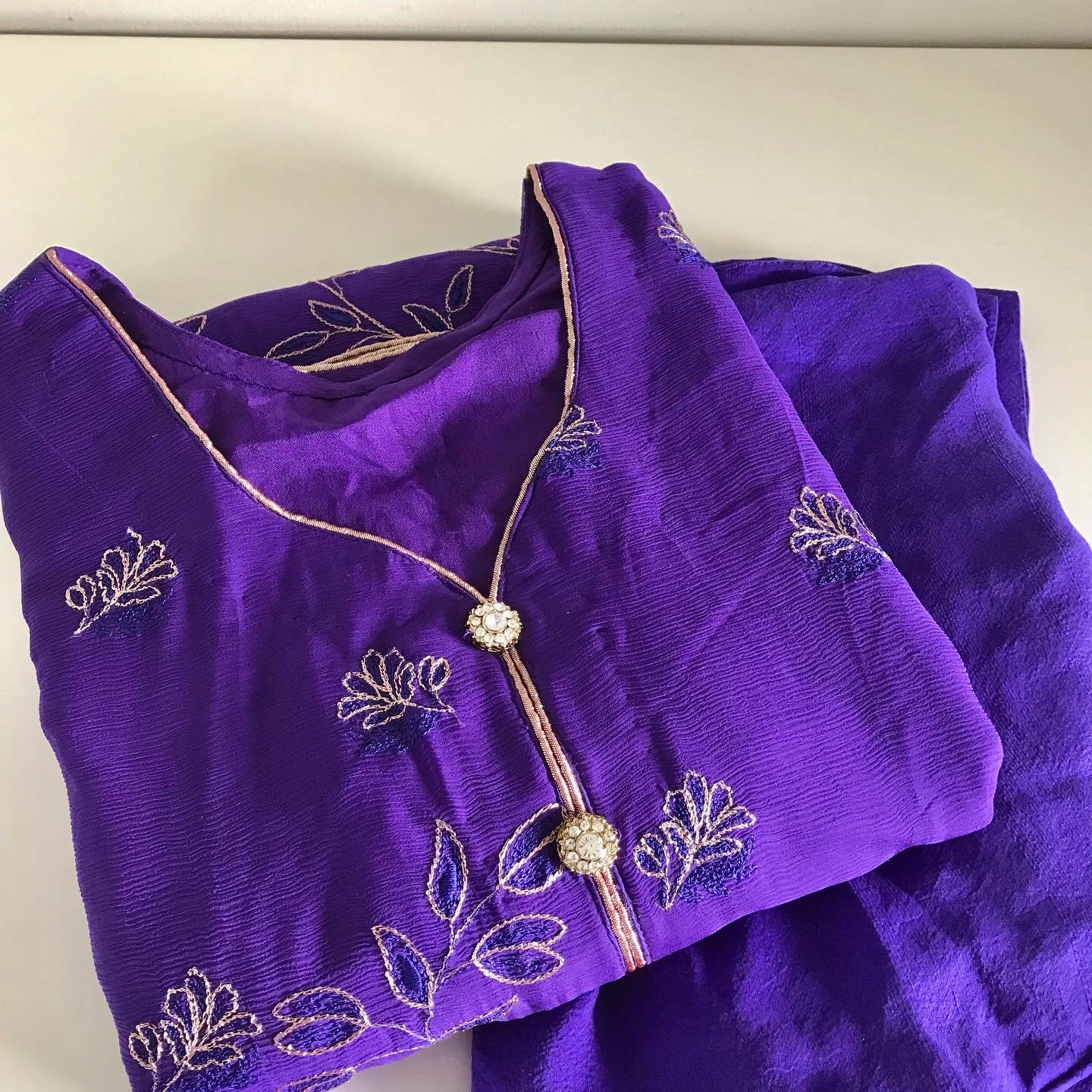 Chiffon embroidered 2pc new