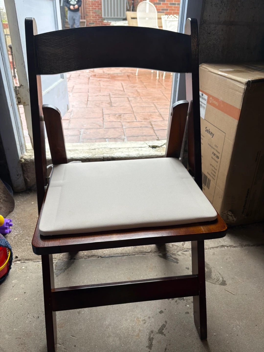 4 Wooden Folding Chairs w/ White Padded Seats - photo 2