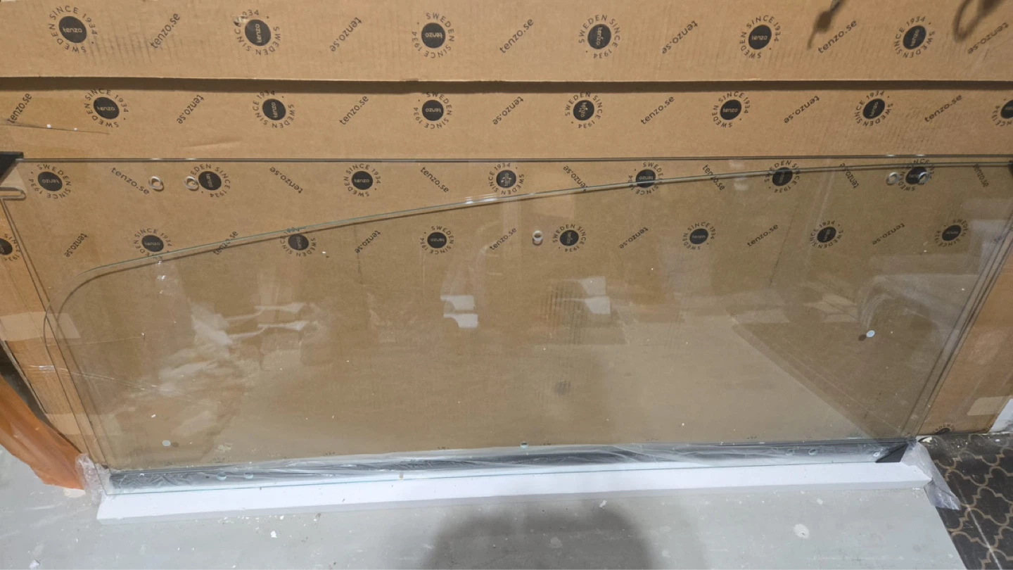 DreamLine Aqua 48 in. W x 58 in. H Frameless Pivot shower Door - photo 2