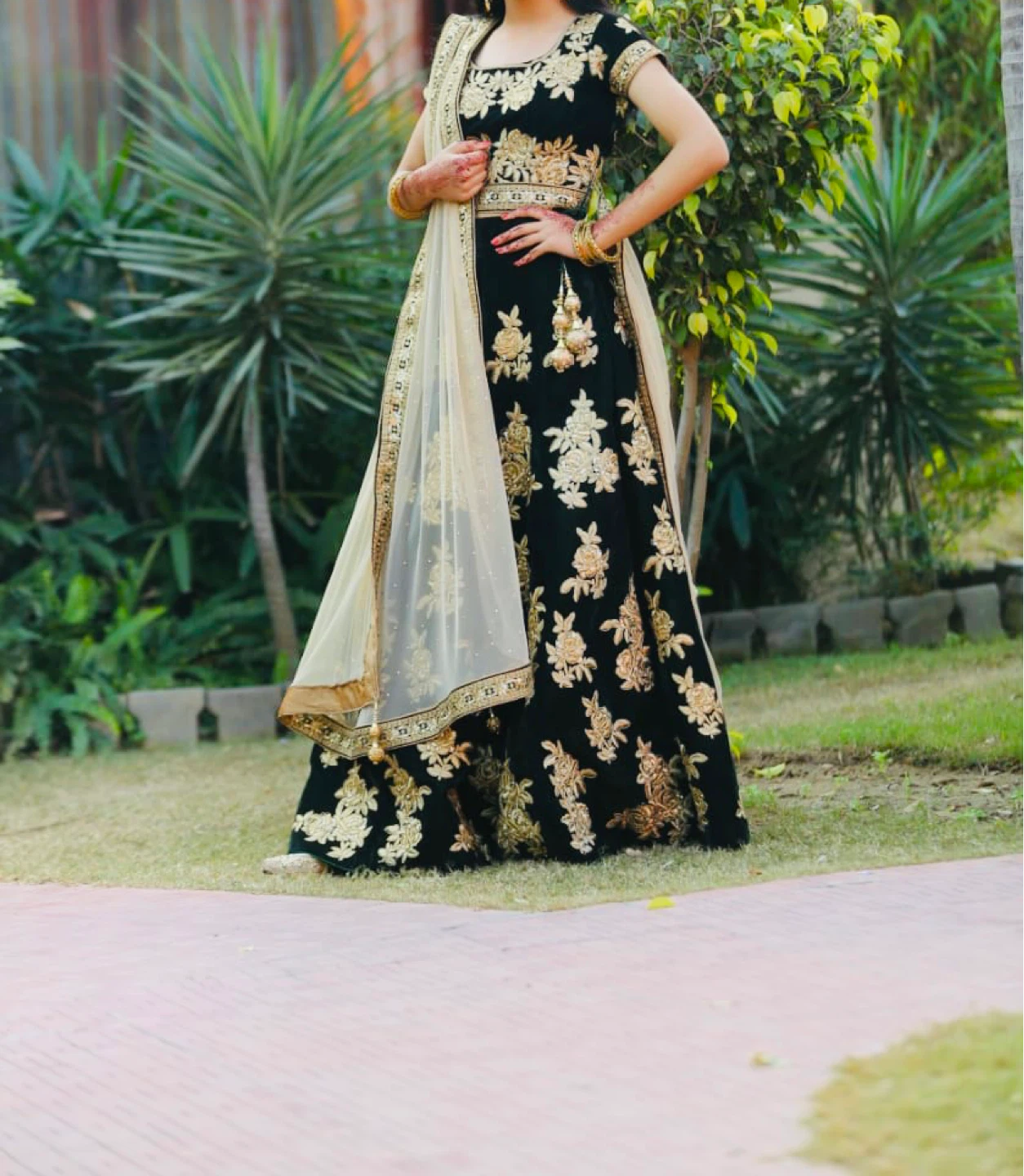 Green embroidered lehenga with gold dupatta