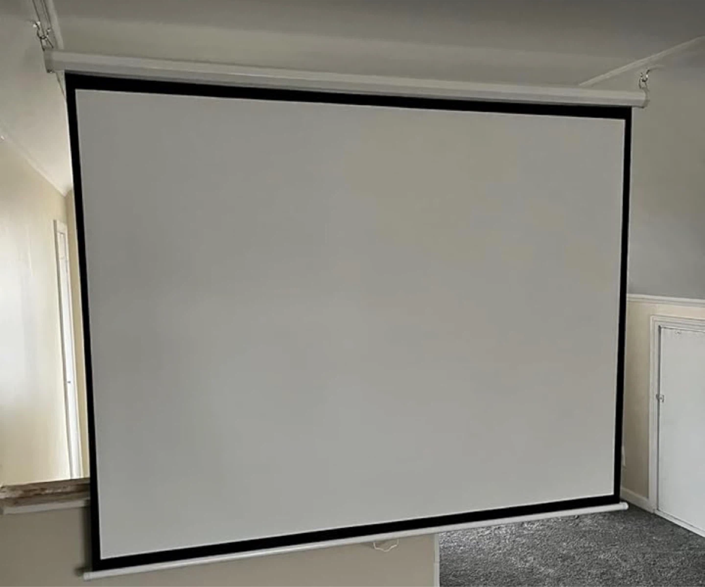 Retractable Projector Screen - photo 2
