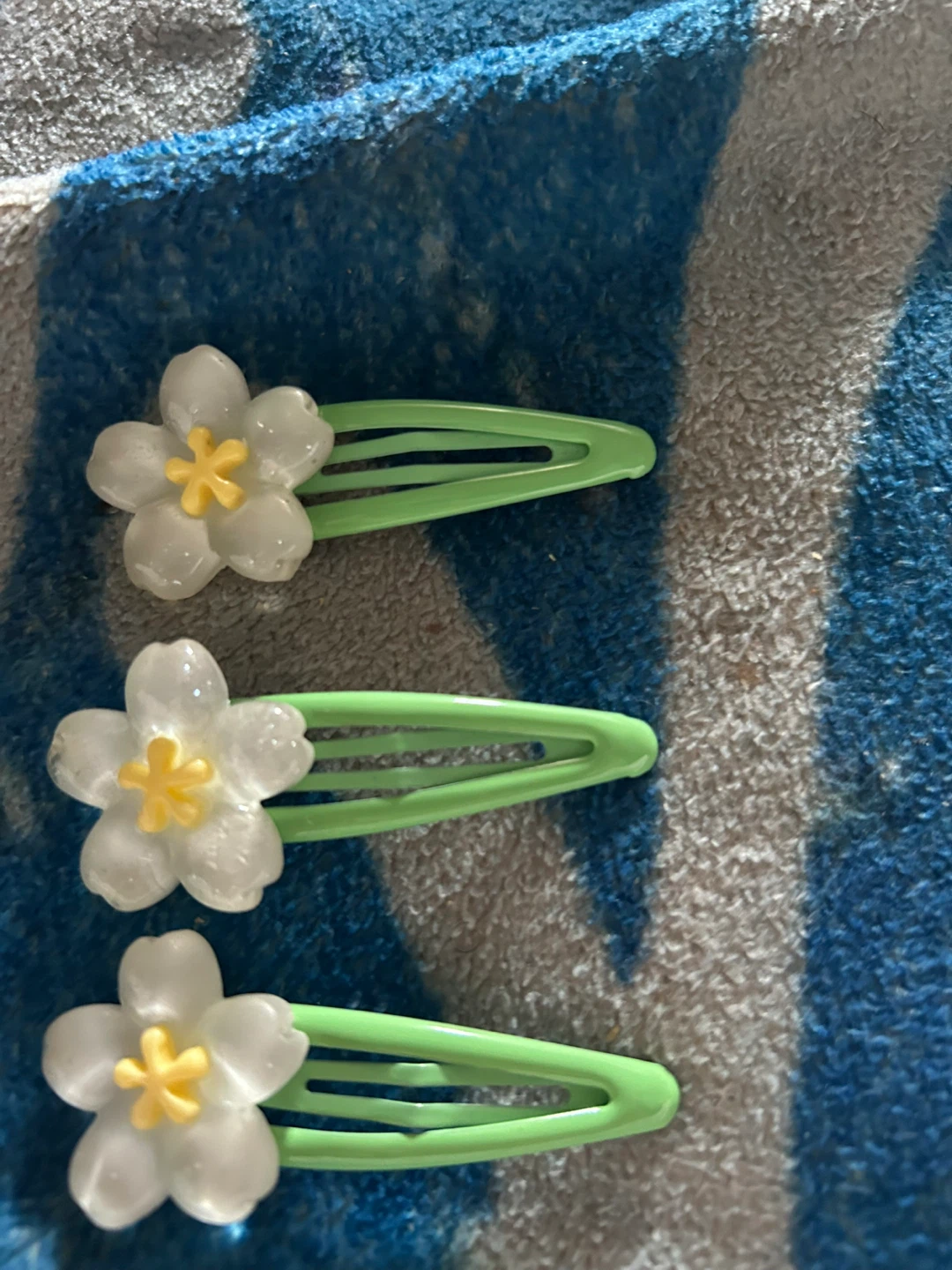 3x Flower Hair Clips