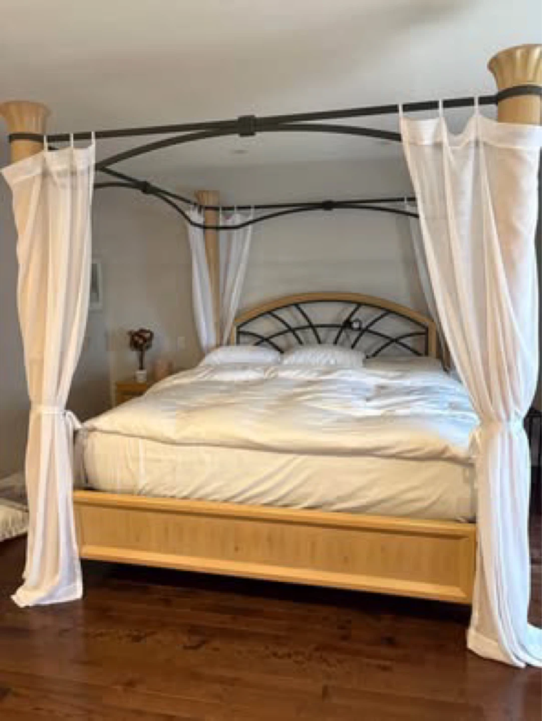 Queen Size Canopy Bed Frame with Drapes