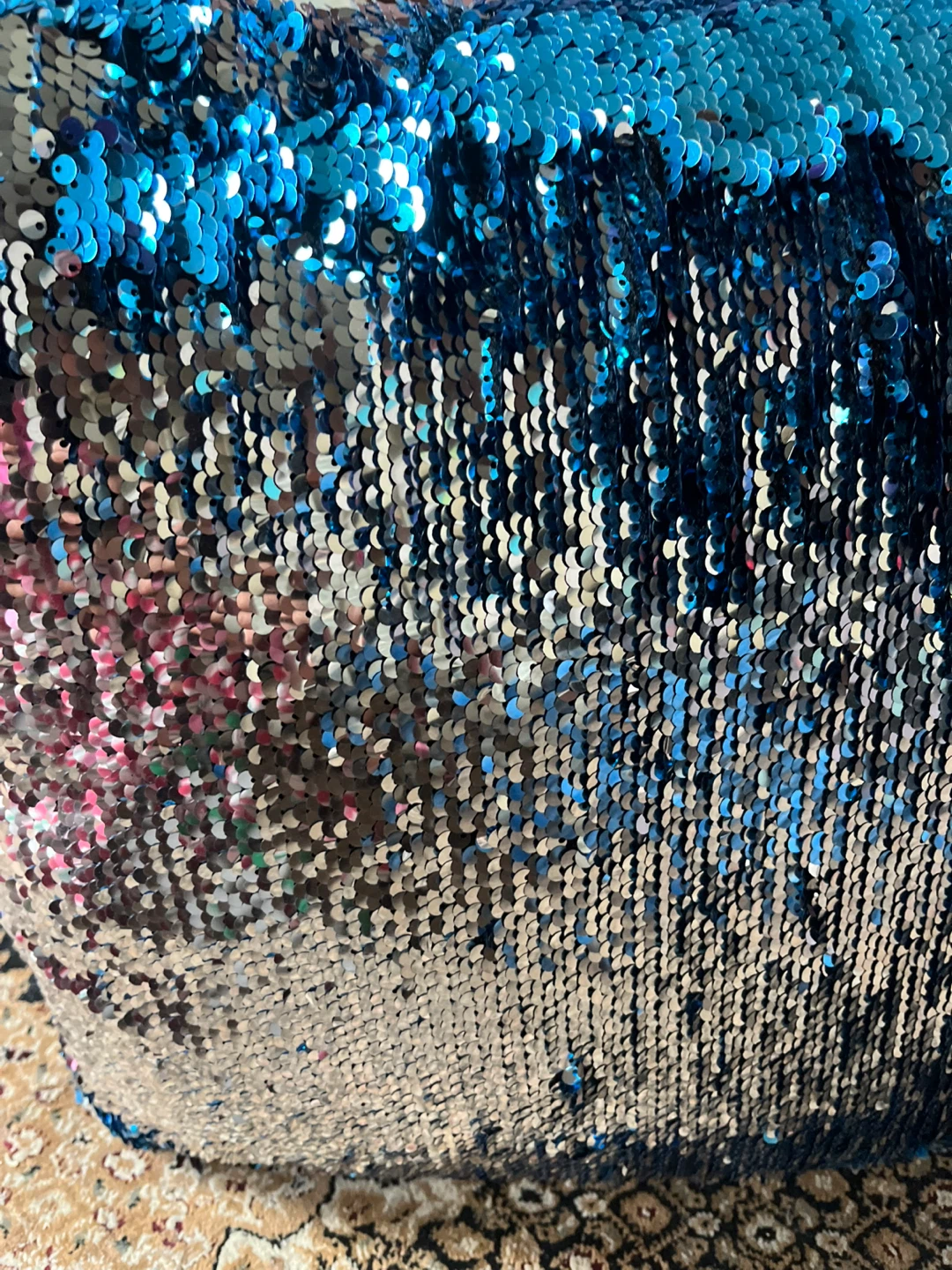 Reversible Sequin Magic Pillow – Fun & Stylish! ✨ - photo 2
