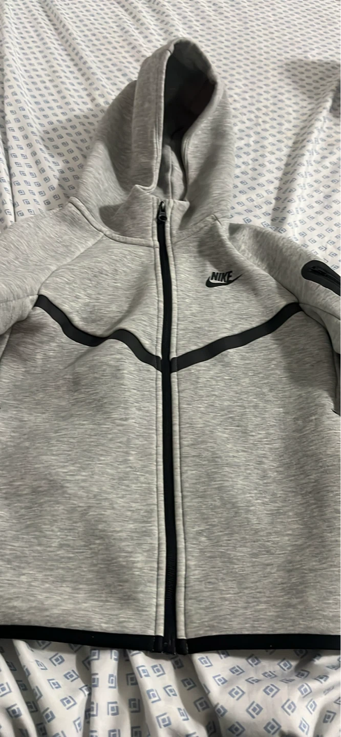 Nike Tech Fleece Hoodie - Grey