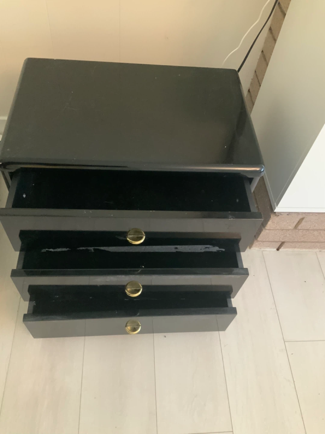 Black 3-Drawer Dresser