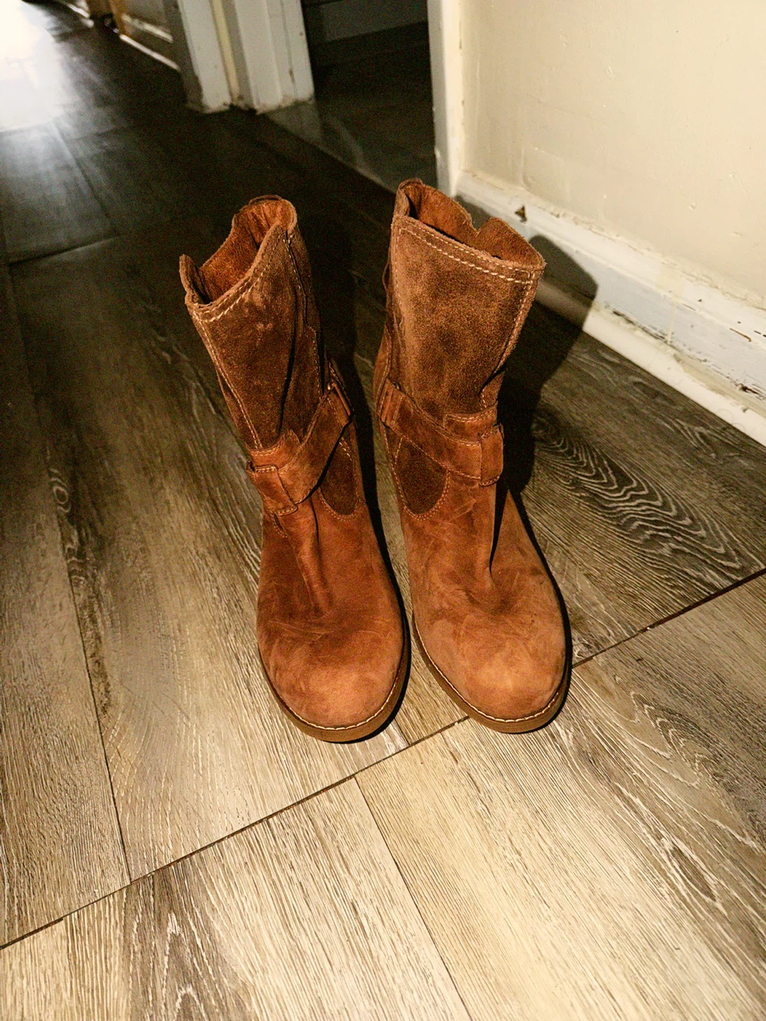 Timberland Brown Suede Buckle Boots - photo 2
