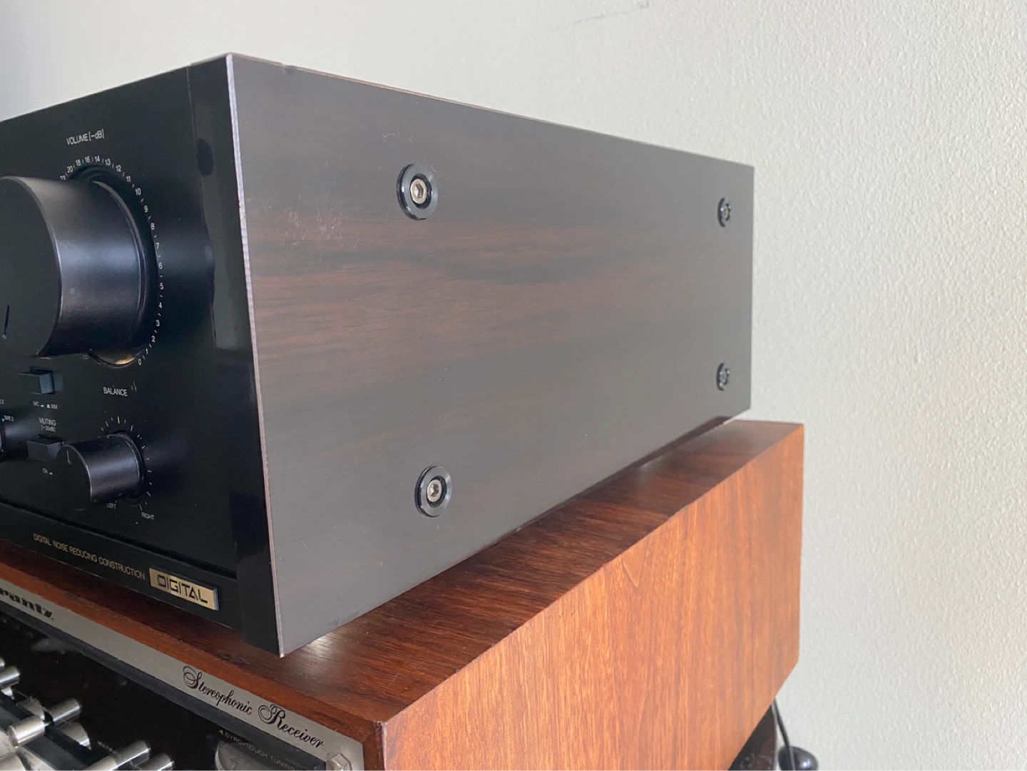 Akai AM 93 Integrated Amplifier - Serviced, w/ Boxes - photo 2