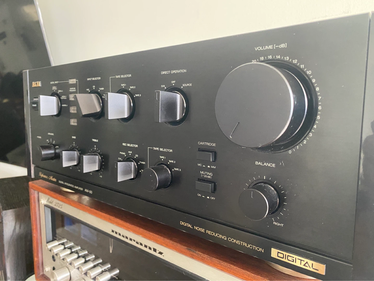 Akai AM 93 Integrated Amplifier - Serviced, w/ Boxes