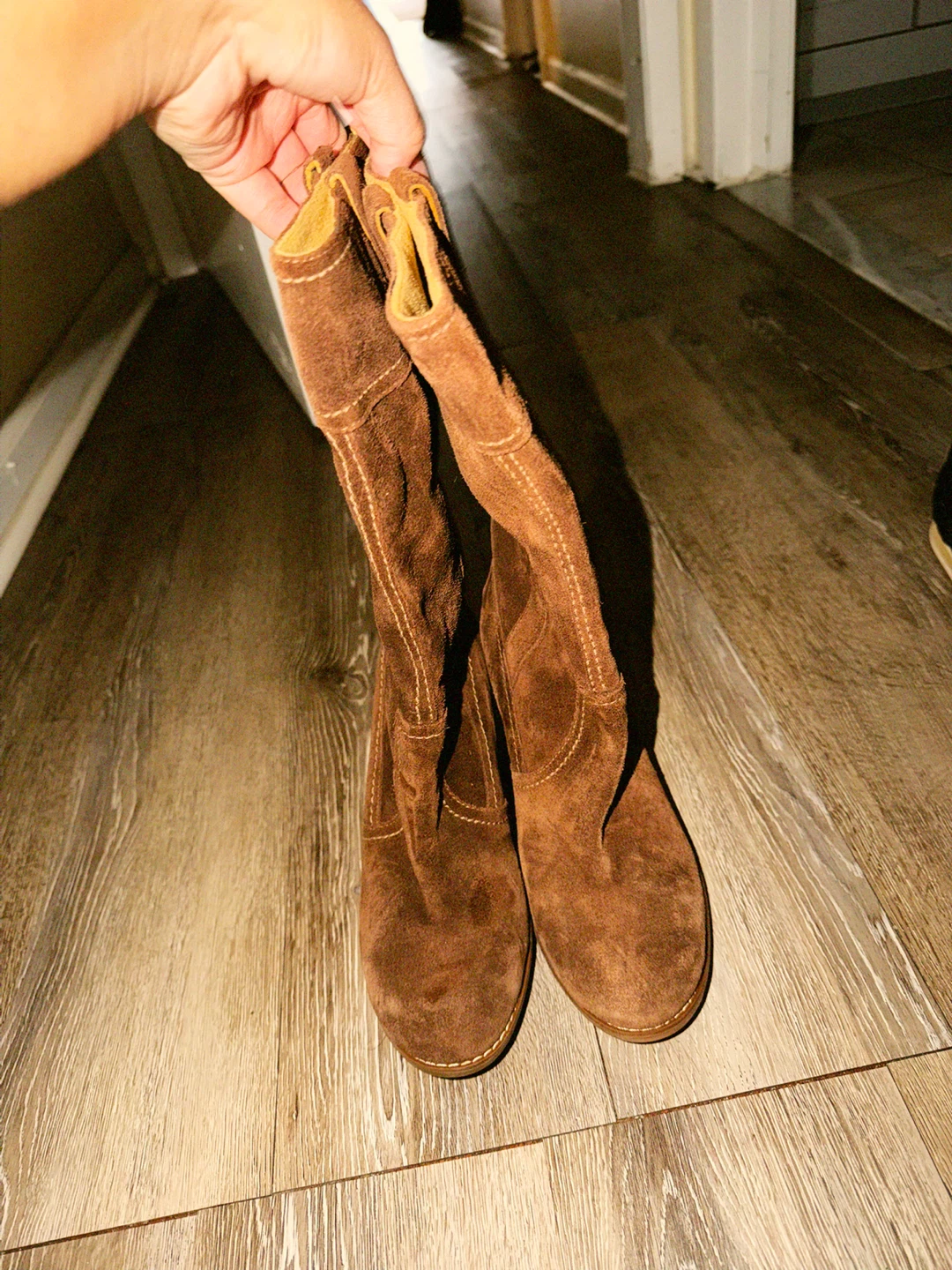 Brown Suede Boots - photo 2