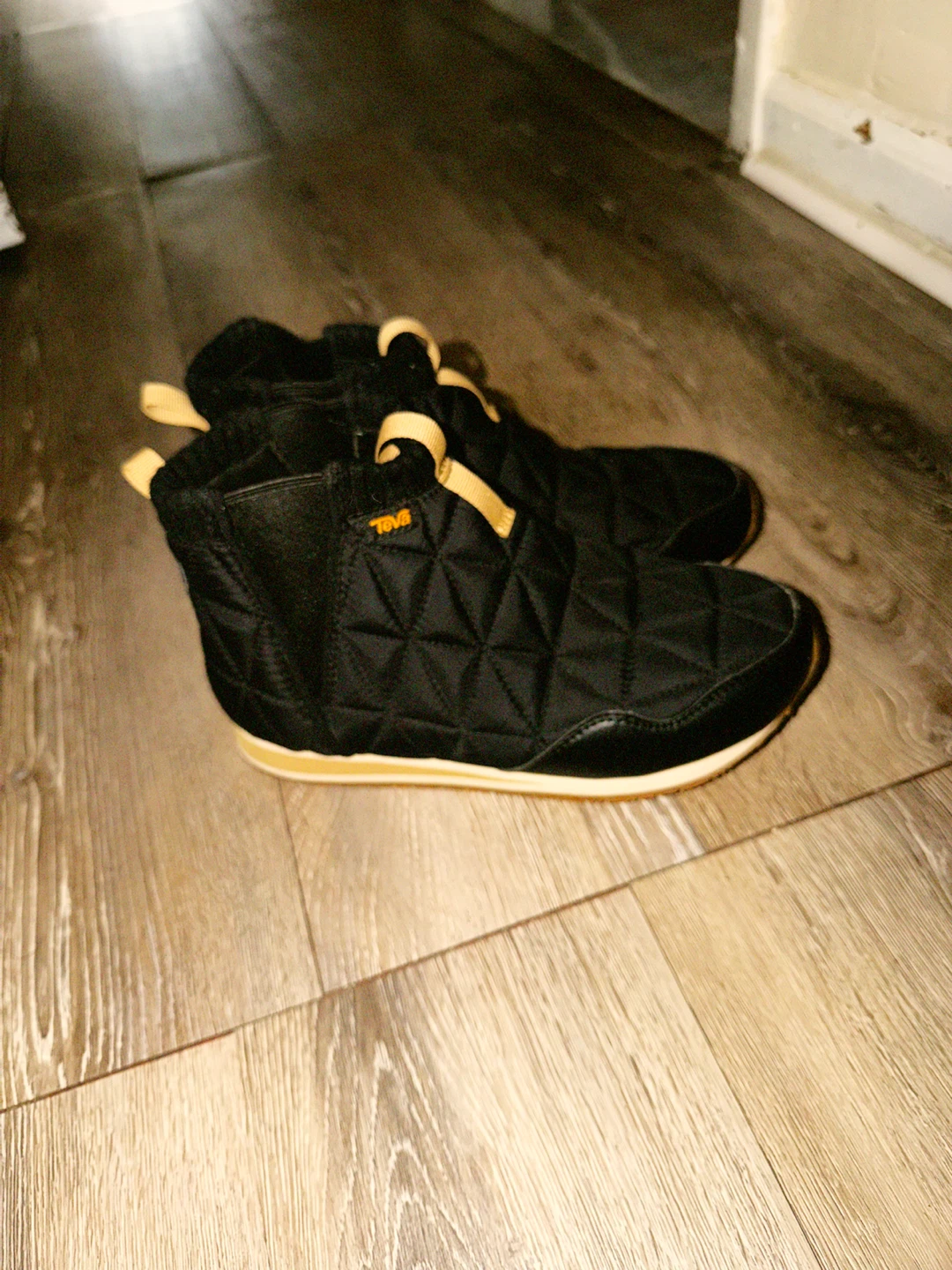 Teva Black Quilted Ankle Boots - photo 2