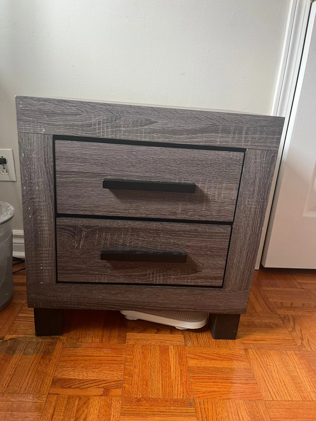 Queen bed with mattress and box - photo 5