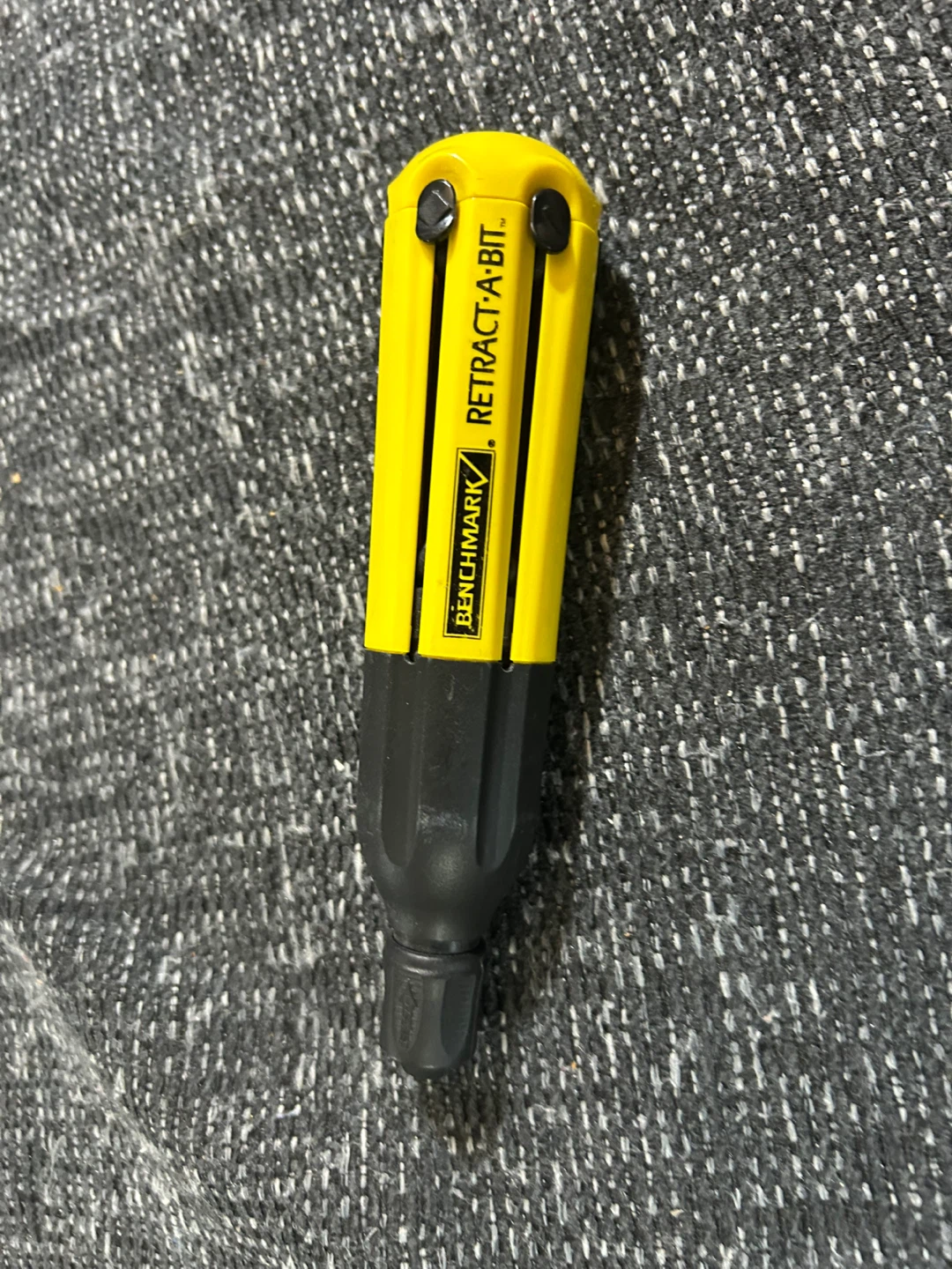 Benchmark Retract-A-Bit Screwdriver