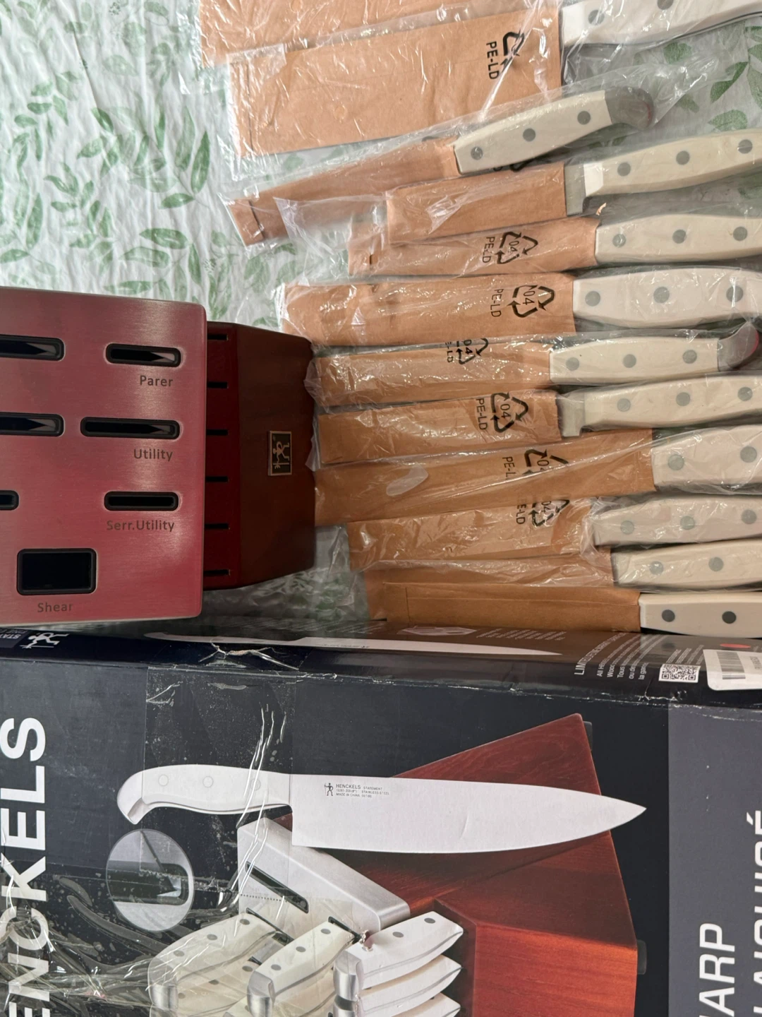 Henckels International Forged Statement 14-piece Knife Block Set